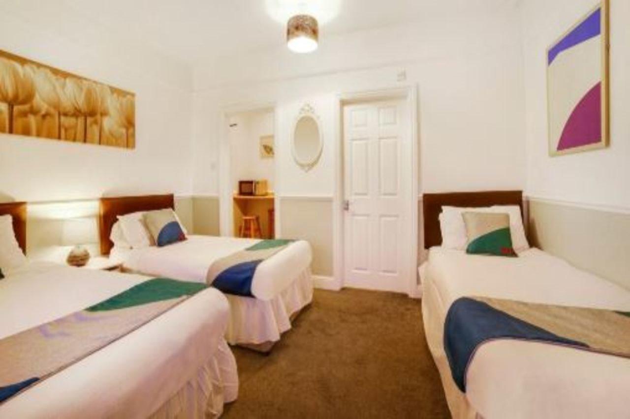Airport Lodge Фарнбъро Екстериор снимка